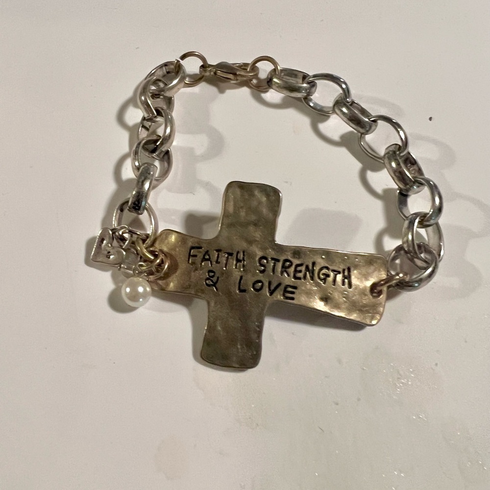 Faith, Strength & Love Cross Bracelet